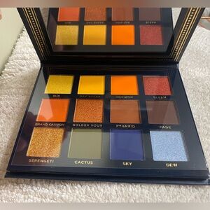 Ace Beaute Vintage Dawn Eyeshadow Palette